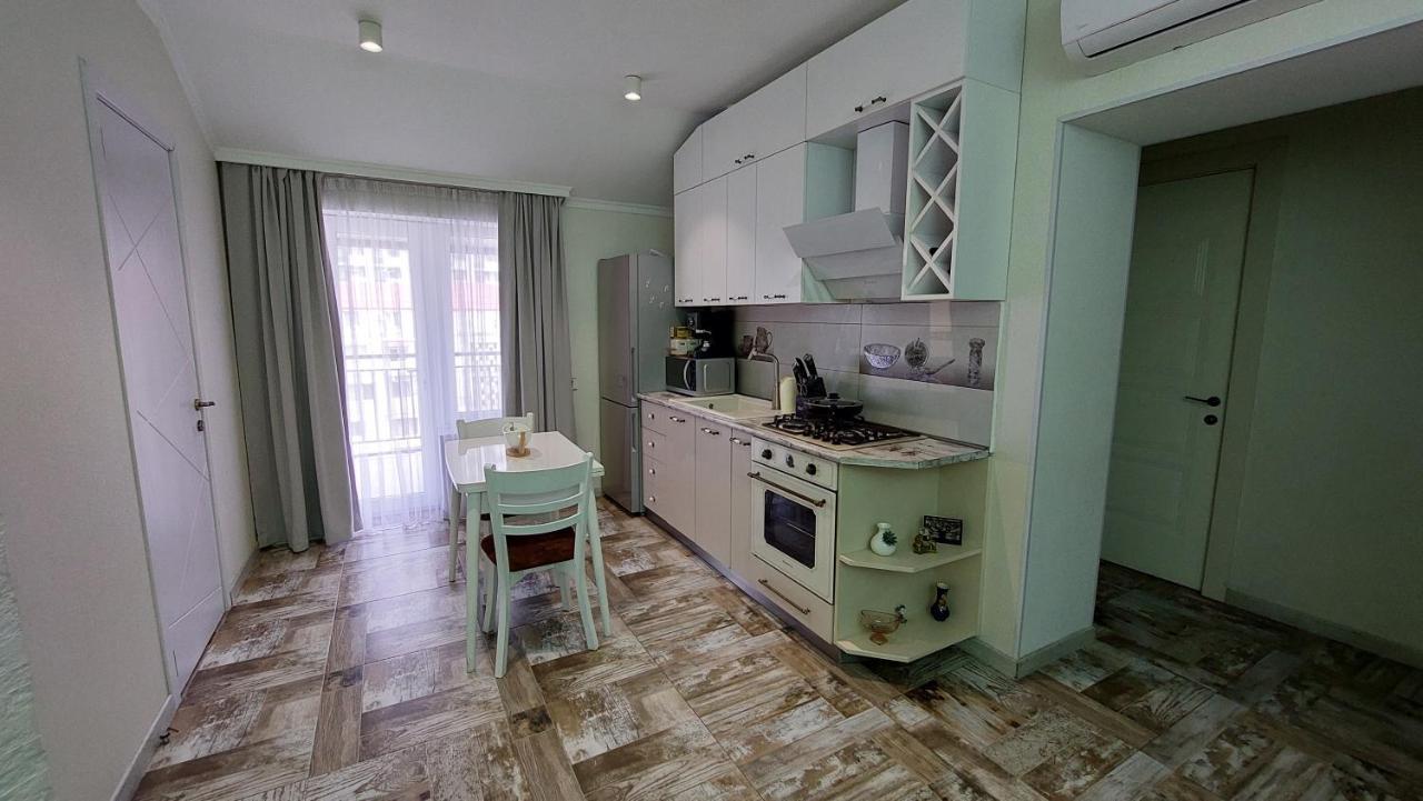 Seaside Apartment Batumi Beach Екстериор снимка